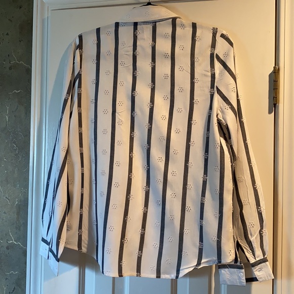 Blouse - Picture 2 of 4